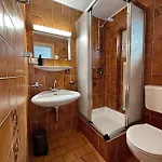 Mountain - In Bike Out Chalet